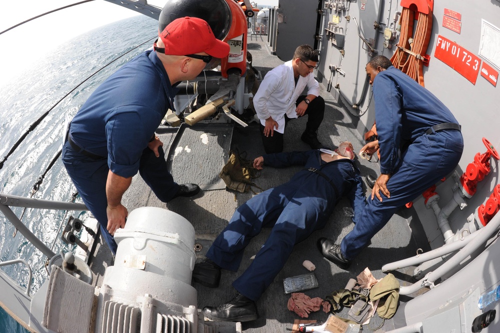 USS Ardent Conduct Countermeasure Exercise