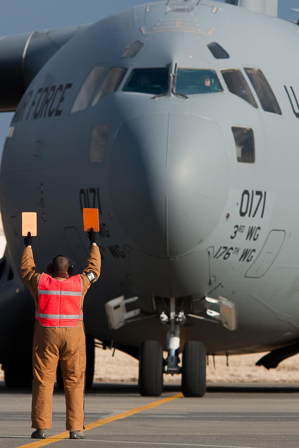 US C-17 Globemaster III transports Japan Ground Self-Defense Force troops