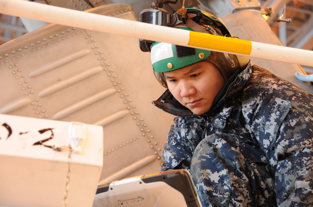 HSL 51 Maintains Helicopters While Supporting Operation Tomodachi