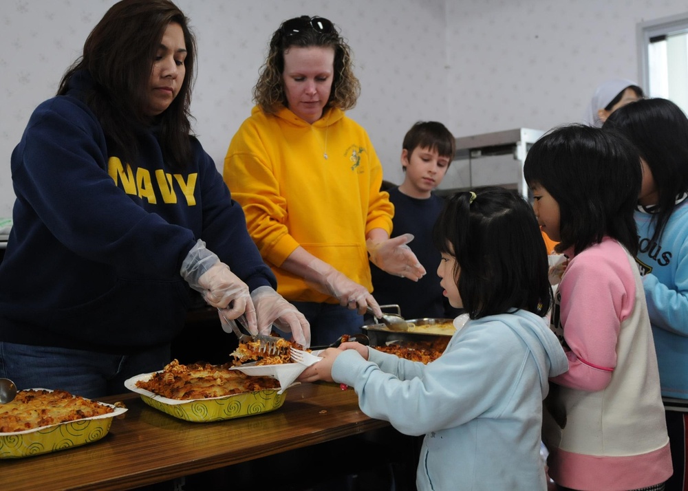 Misawa Sailors, Airmen Provide Assistance to Child Center