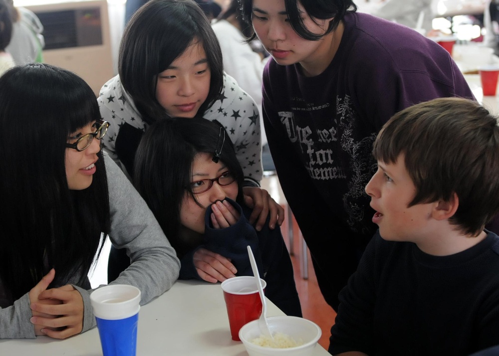 Misawa Sailors, Airmen Provide Assistance to Child Center