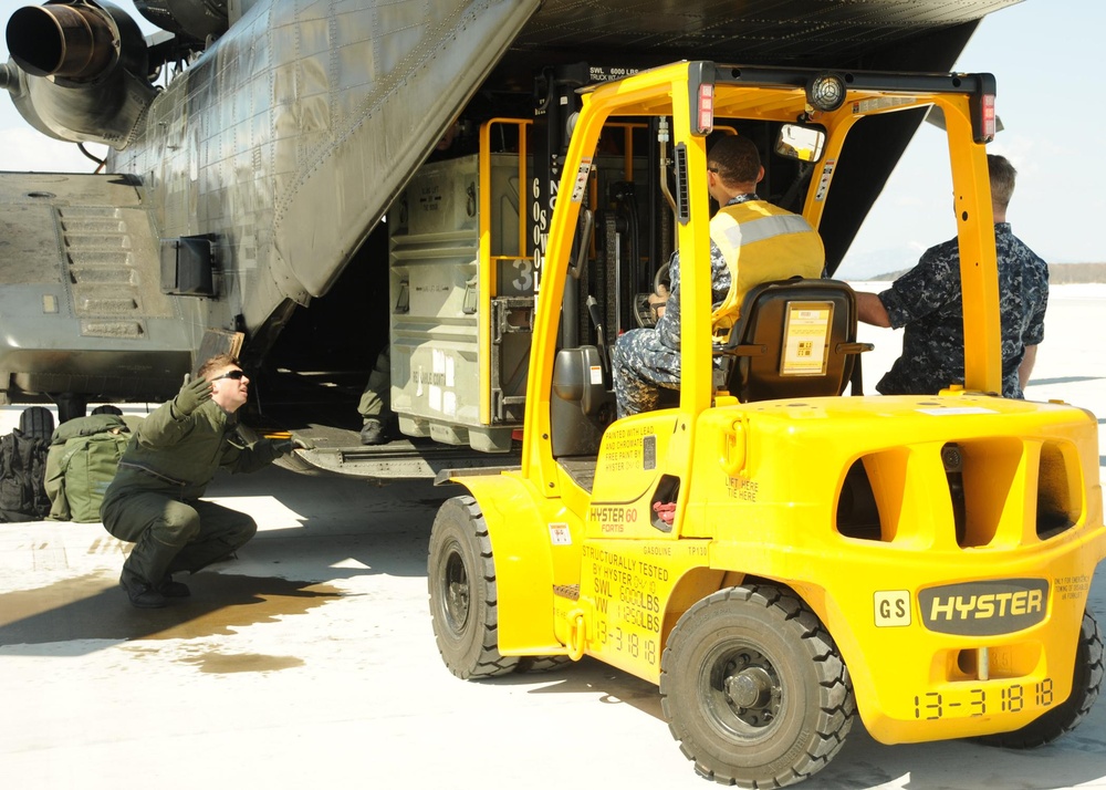 Helicopter Mine Countermeasures Squadron 14 Supports Operation Tomodachi
