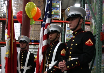 USMC spirit fills Feeding America