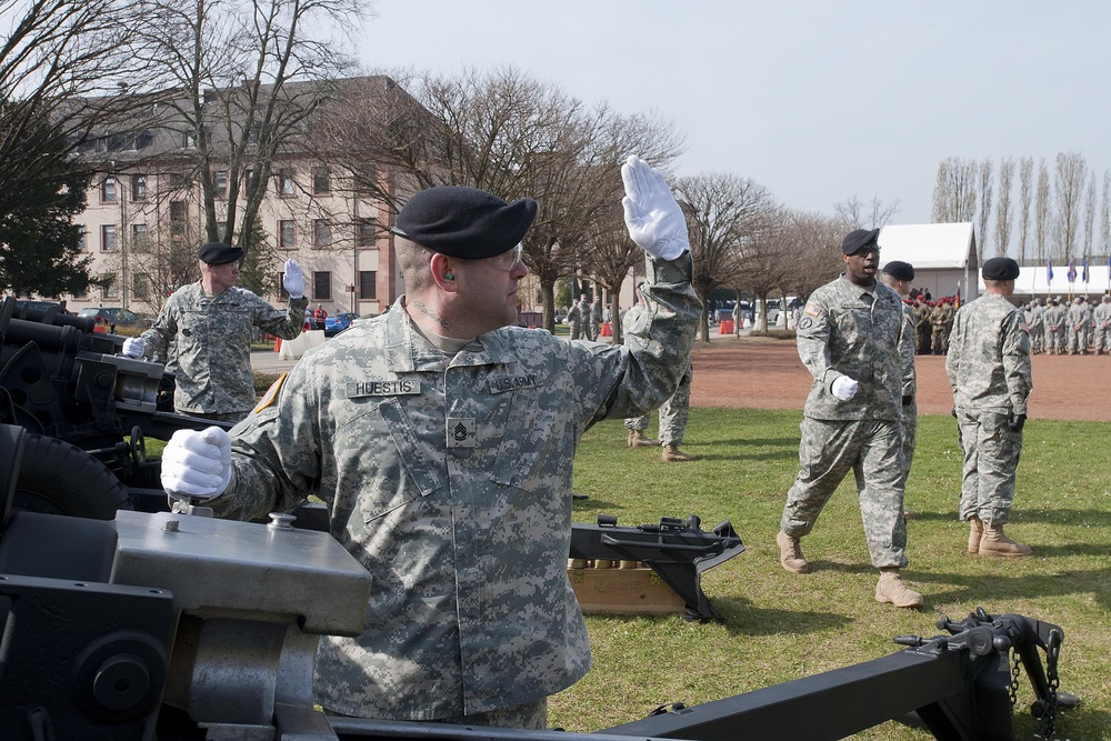 Lt. Gen. Hertling formally assumes command of USAREUR