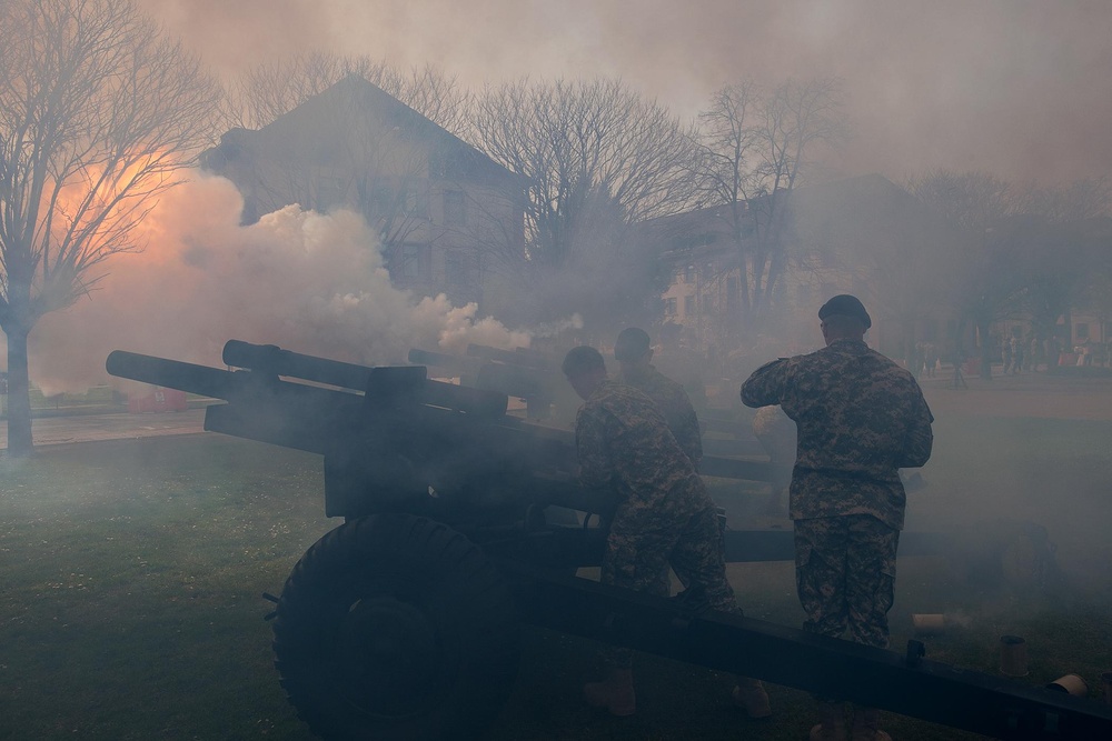 Lt. Gen. Hertling formally assumes command of USAREUR