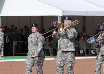 Lt. Gen. Hertling formally assumes command of USAREUR
