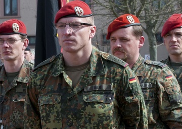 Lt. Gen. Hertling formally assumes command of USAREUR