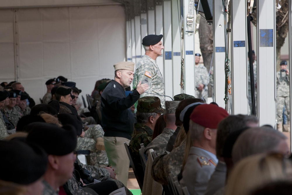 Lt. Gen. Hertling formally assumes command of USAREUR