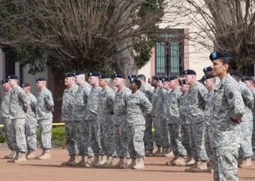 Lt. Gen. Hertling formally assumes command of USAREUR