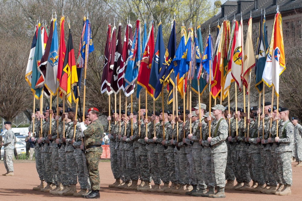 Lt. Gen. Hertling formally assumes command of USAREUR