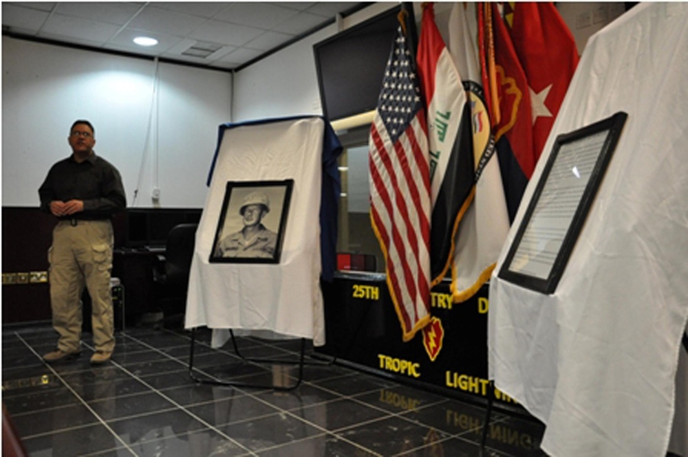 ‘Tropic Lightning’ Division honors former commander