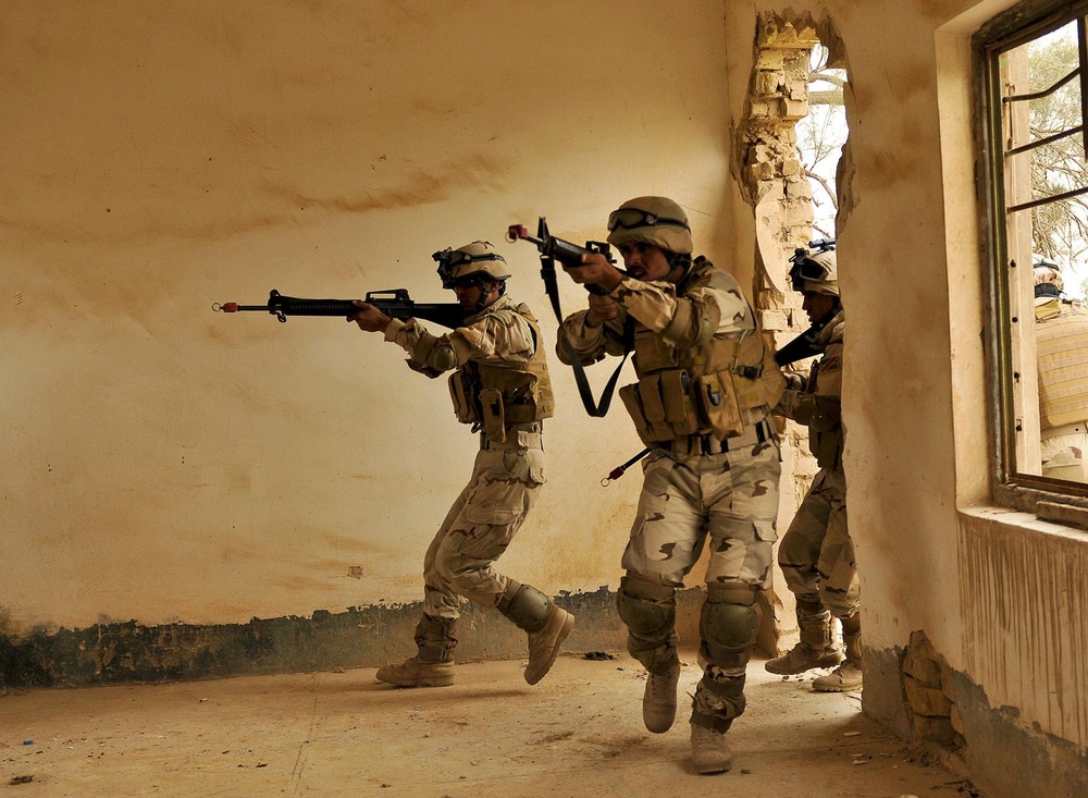 Tadreeb al Shamil provides education opportunities for Iraqi Army, U.S. Soldiers