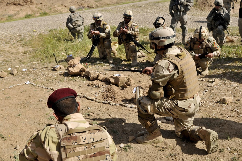 Iraqi soldiers test skills as US leaders gauge progress