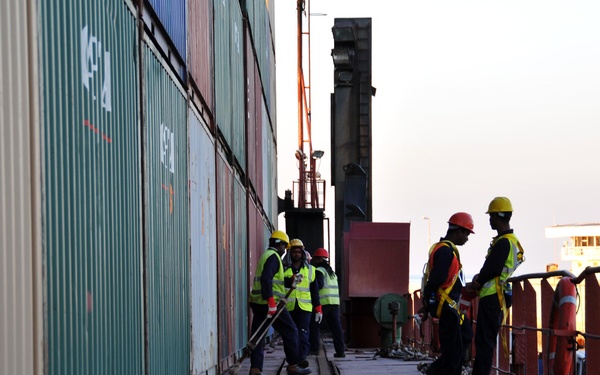 MV Virginian helps with Responsible Drawdown of Iraq