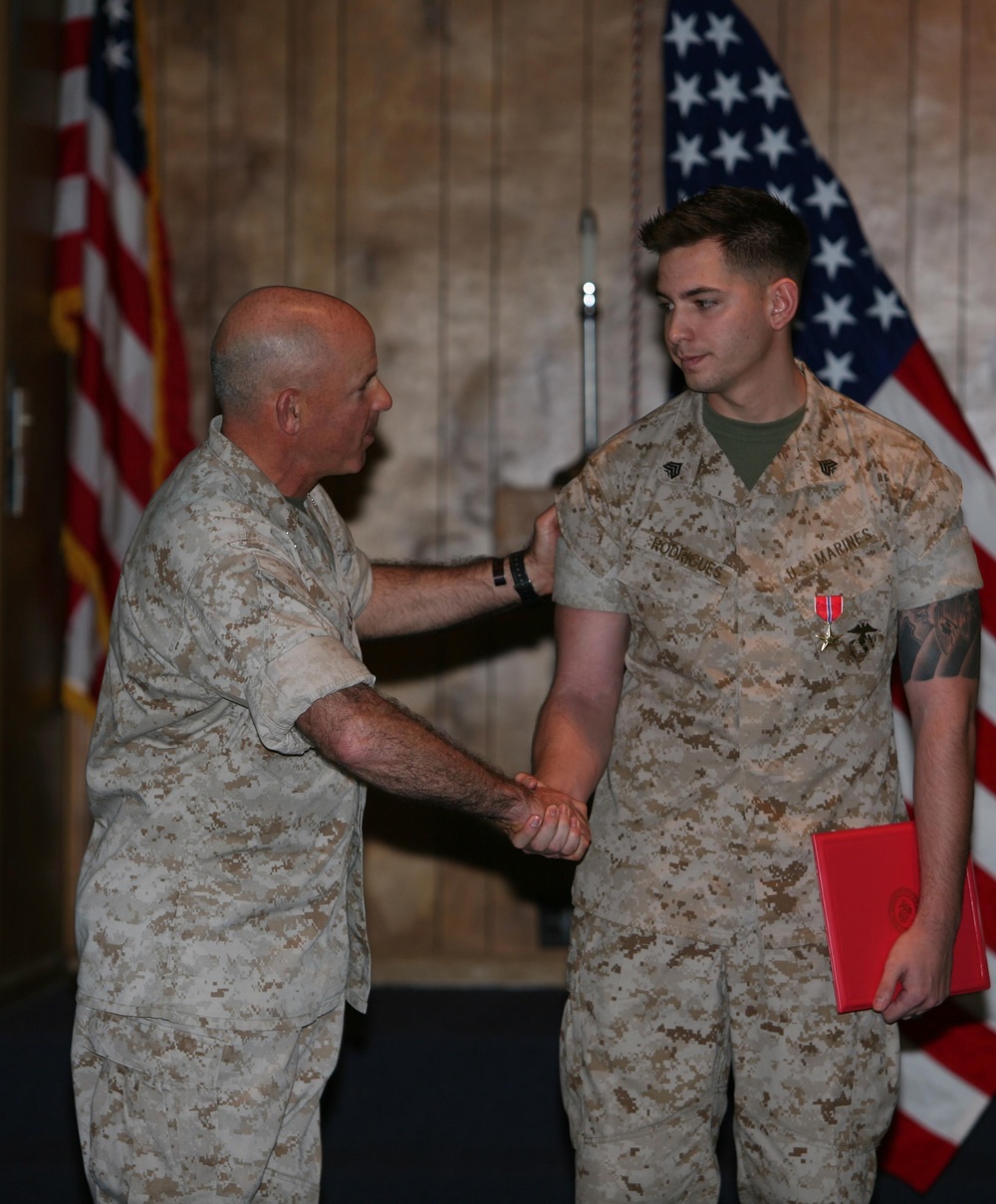 Marine awarded Bronze Star for saving afghan girl in fire-fight