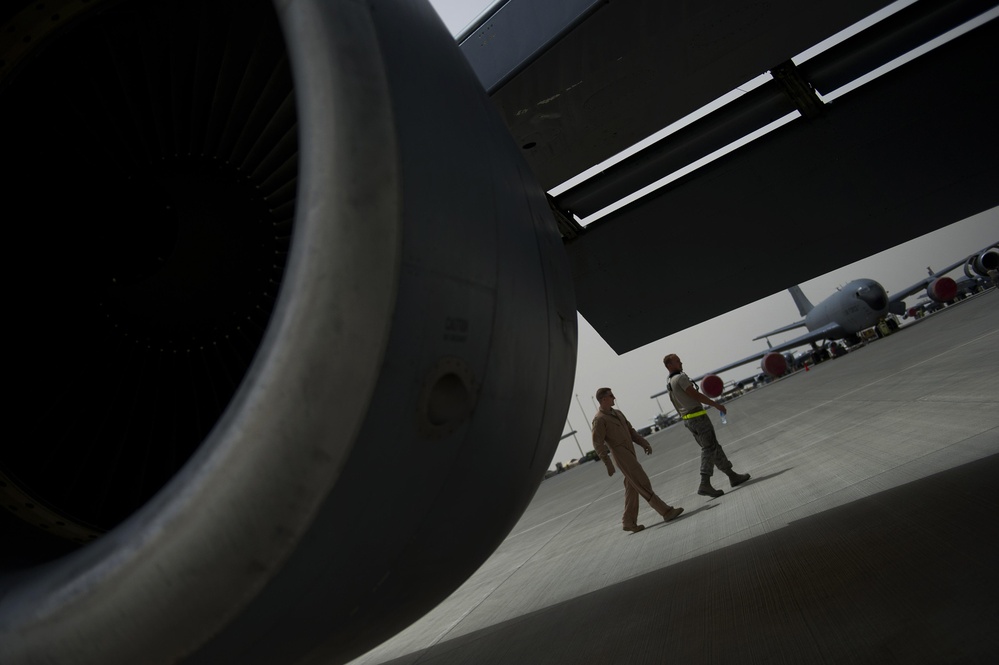 KC-135 Refueling mission over Iraq