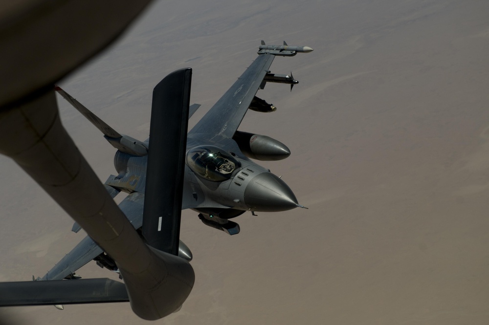 KC-135 Refueling mission over Iraq