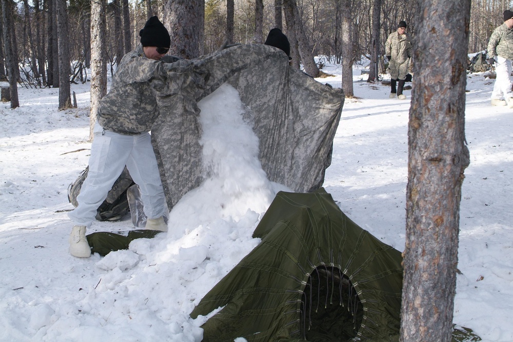 Leaders Learn Cold Weather Skills