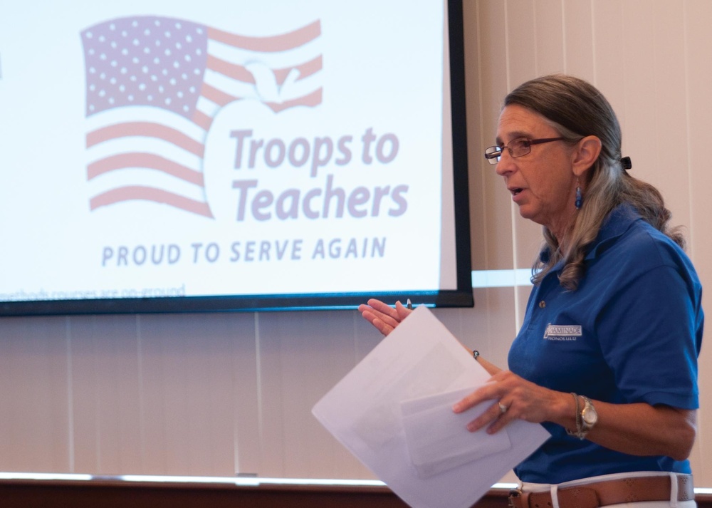 Troops to Teachers seminar held at MCB Hawaii