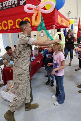 Families pull through deployment with help from support programs