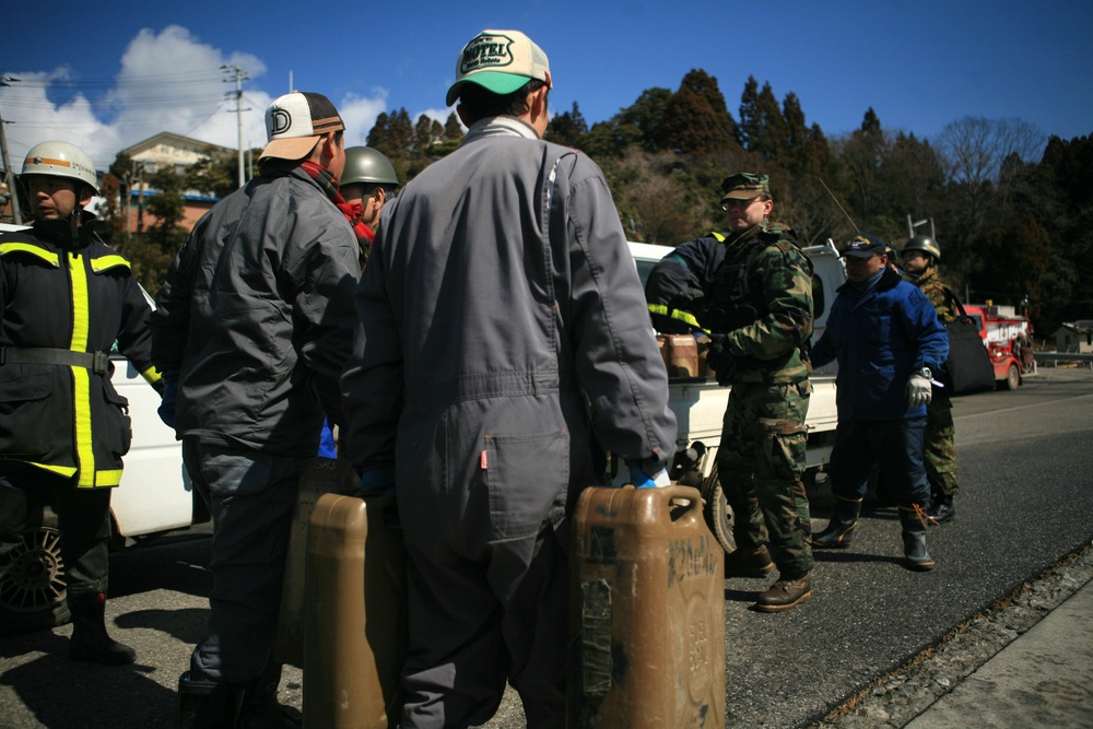 Navy-Marine Corps team bring needed supplies to Oshima