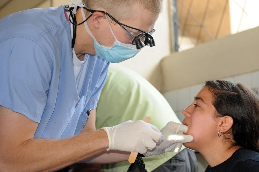 Airmen seek to fix ‘big problem’ in El Salvador with dental aid