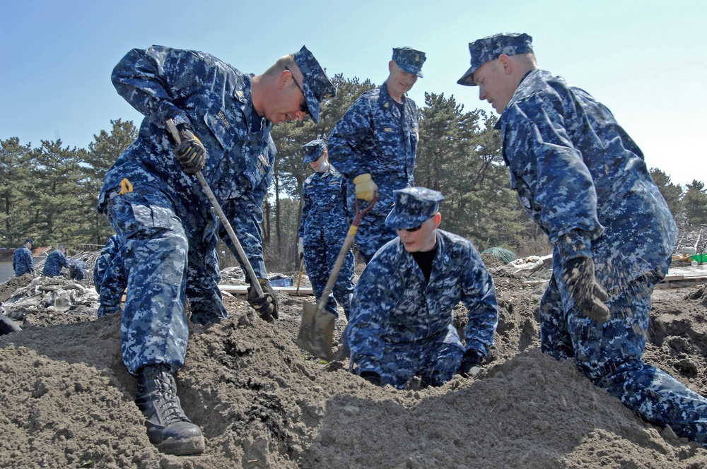Misawa Chiefs and First Classes Help with Tsunami Recovery