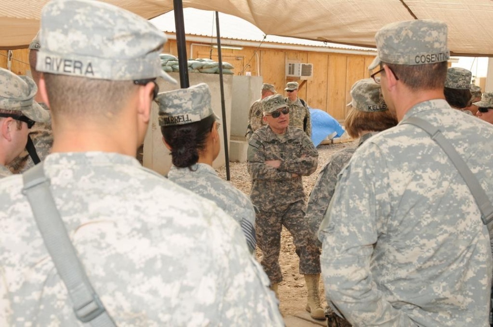 Acting National Guard Director Maj. Gen. Raymond W. Carpenter visits USD-S in Basrah, Iraq