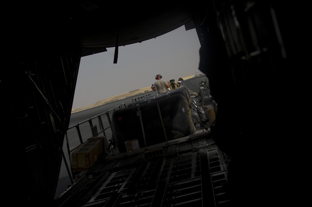 FAST support for C-130 air transport to HOA