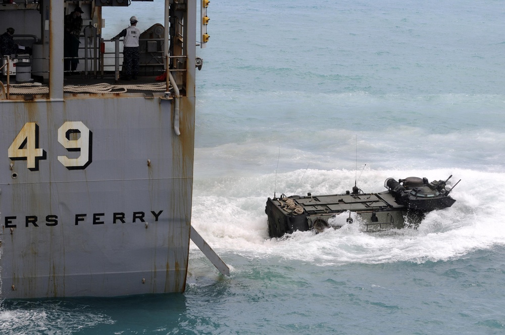 USS Harpers Ferry launches Amphibious Assault Vehicle