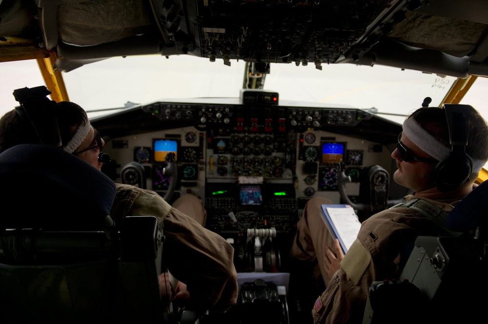 KC-135 Refueling E-8 JSTARS