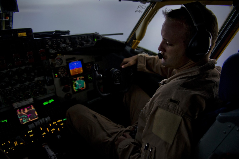 KC-135 Refueling E-8 JSTARS
