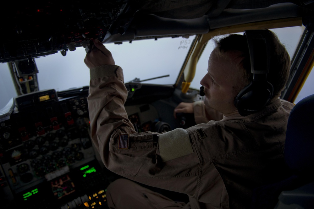 KC-135 Refueling E-8 JSTARS
