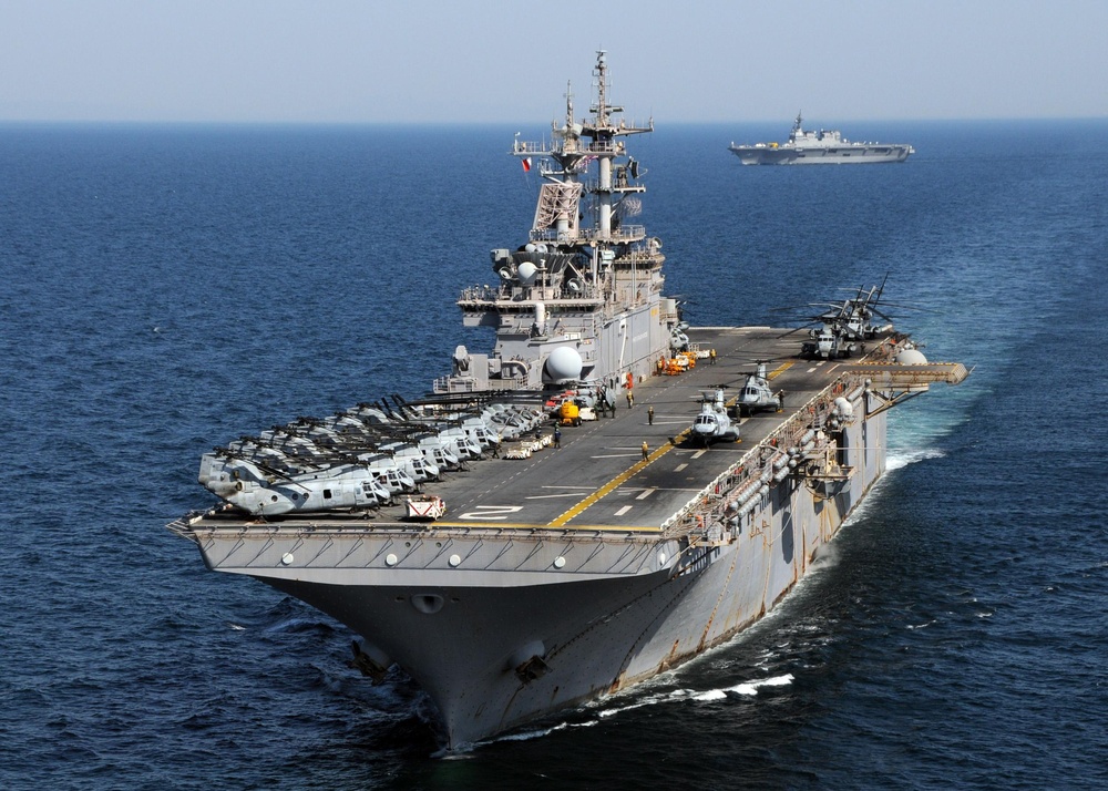 USS Essex Transits the Pacific Ocean