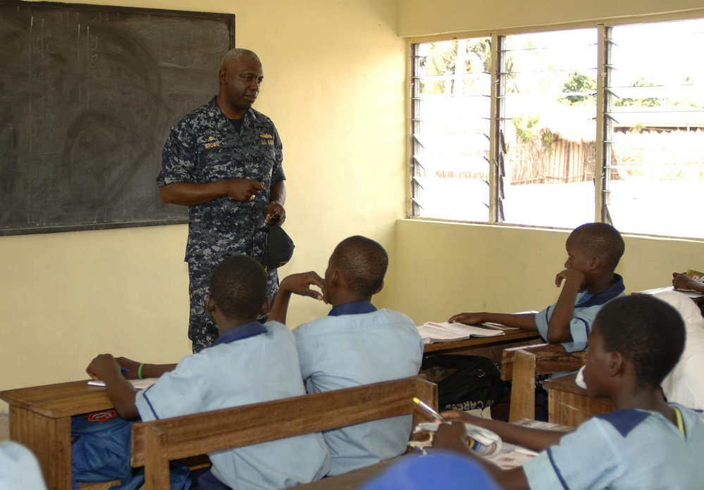 USS Robert G. Bradley Participates in APS West