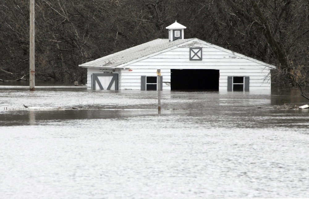 Minnesota Guard responds to Red River flood