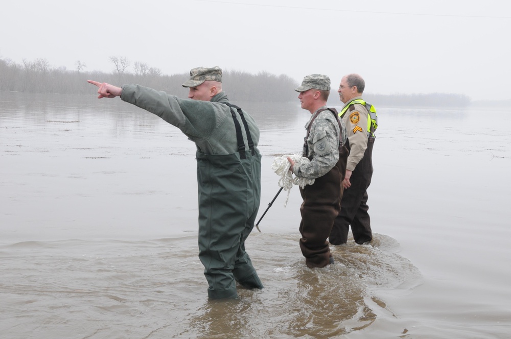 Joint agency Red River flood water evacuation