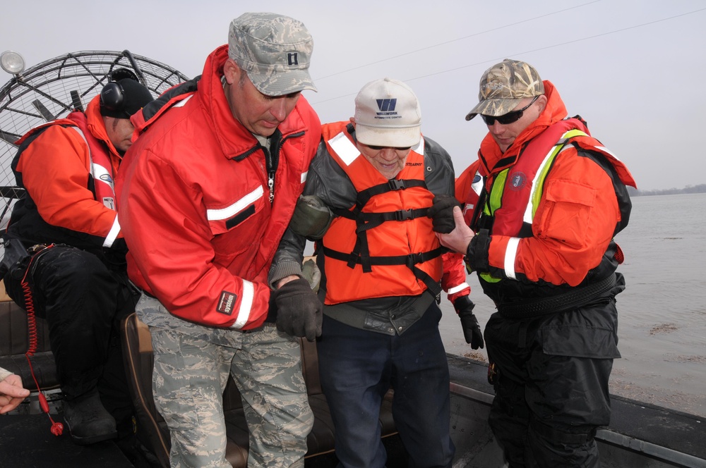 Joint agency Red River flood water evacuation