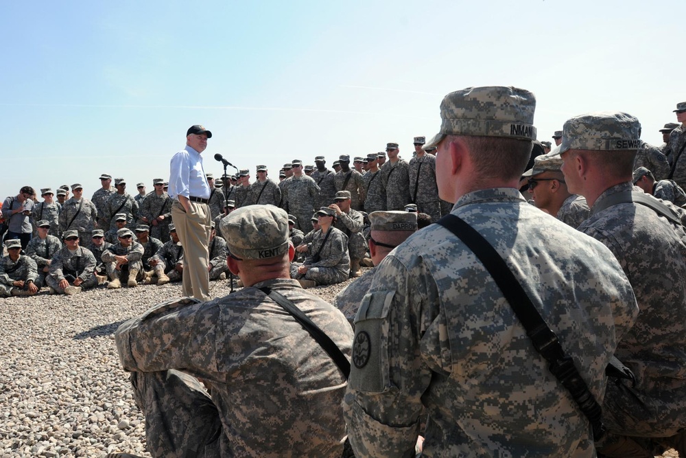 116th soldiers meet Secretary of Defense