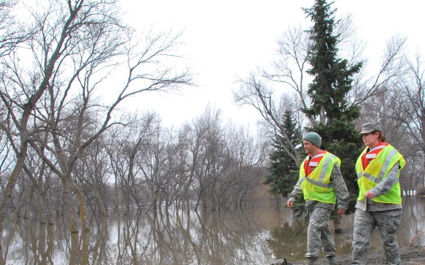 Guard dike patrolling new job for some, old hat for others