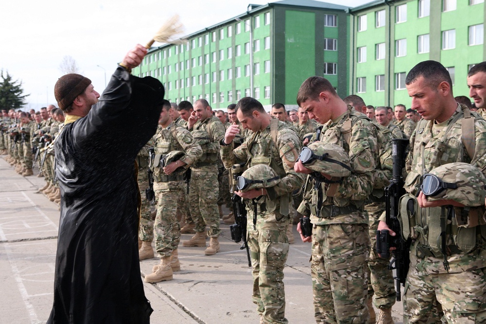 Marines and Georgian delegates appreciate selfless service of Georgian soldiers