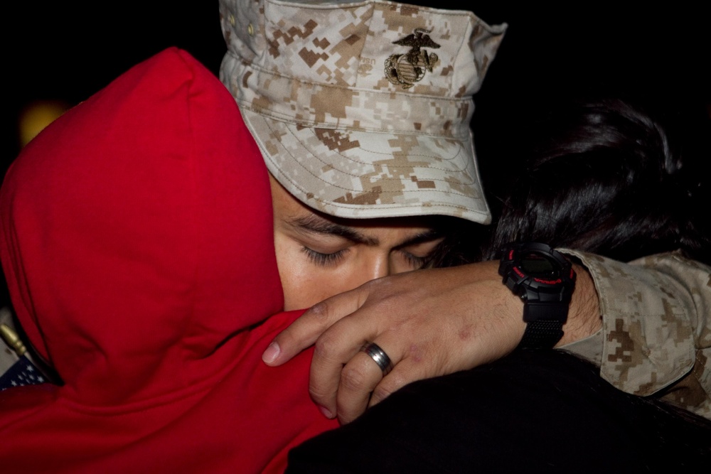 Welcome home, 3/5 Marines and sailors