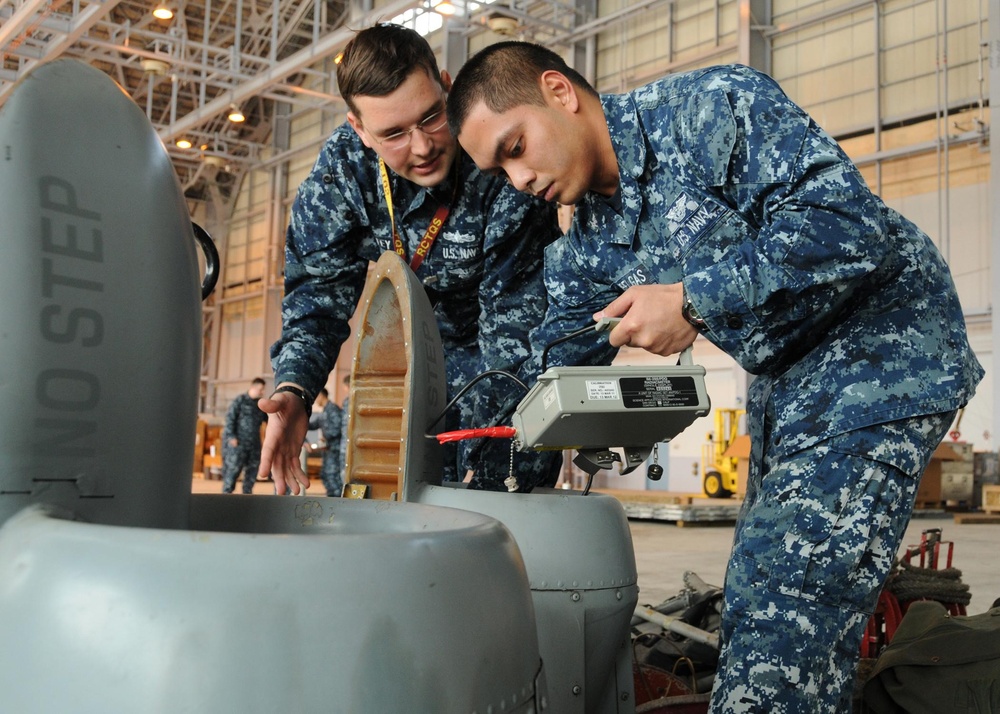 Misawa Sailors Receive Radiation Detection Training