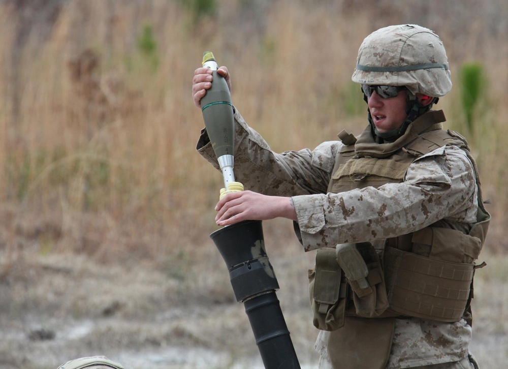 DVIDS - Images - Mortars Hurry Up and Train [Image 4 of 5]