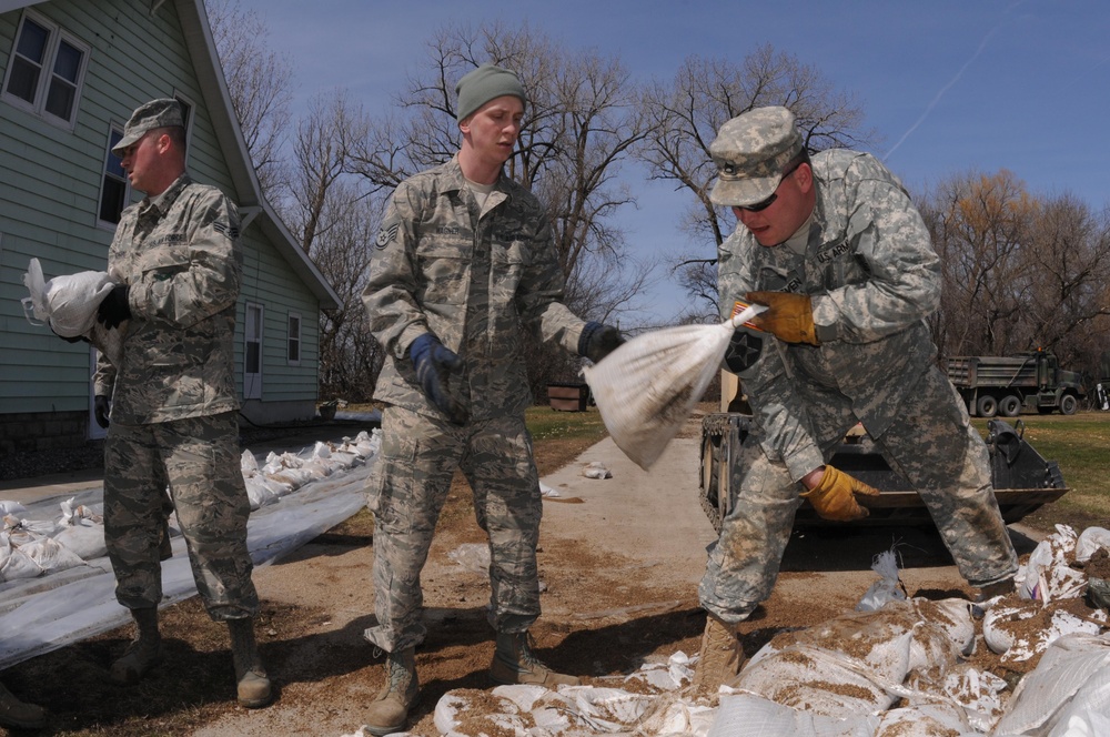 ND National Guard responds to flood emergency near Kindred