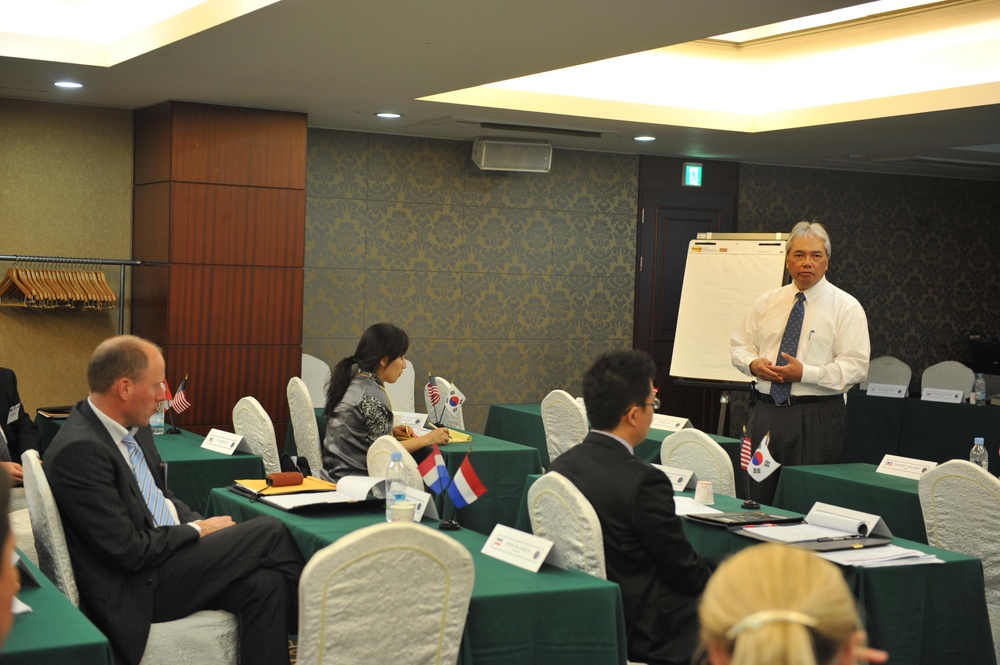 Defense contracting officials hold international conference in Seoul