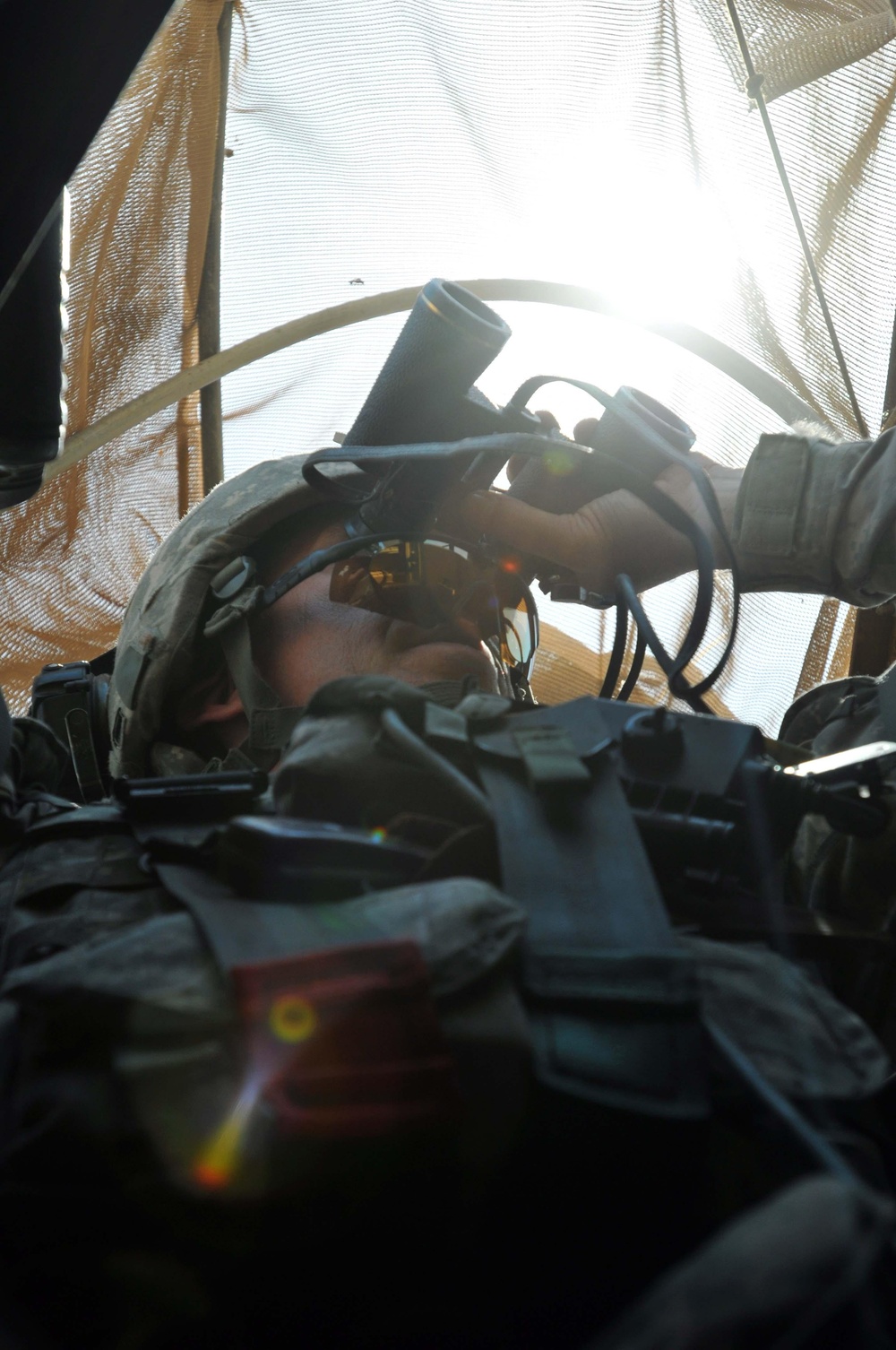 Outlaws are on the road from dusk until dawn (National Guard)