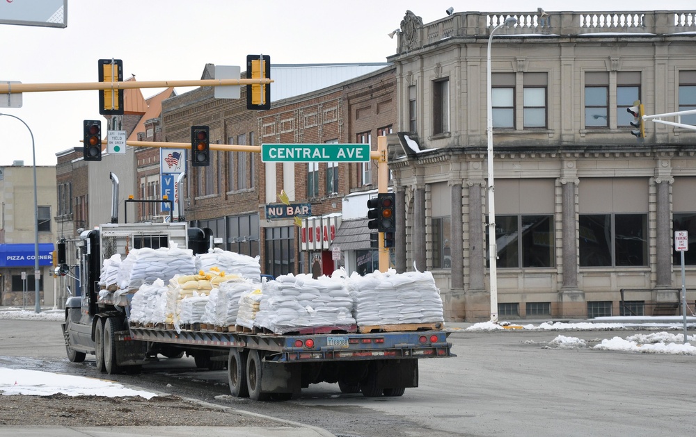 2011 Flood Fight: Valley City, N.D.