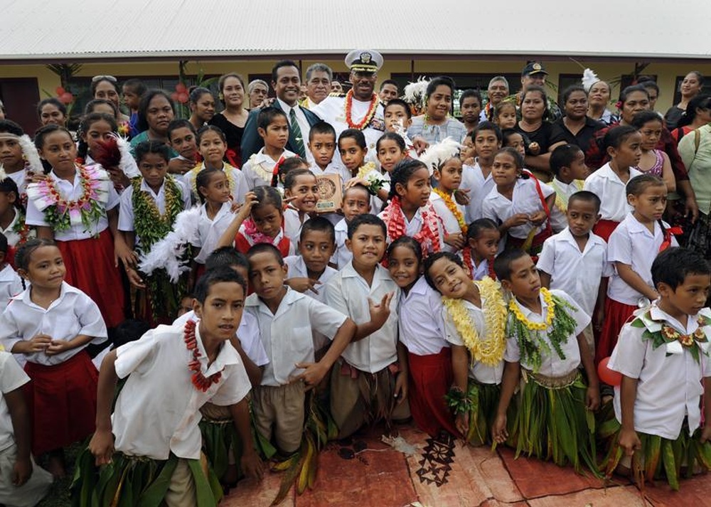 Schools re. Тонга школа. Ata, a Tonga Chief.