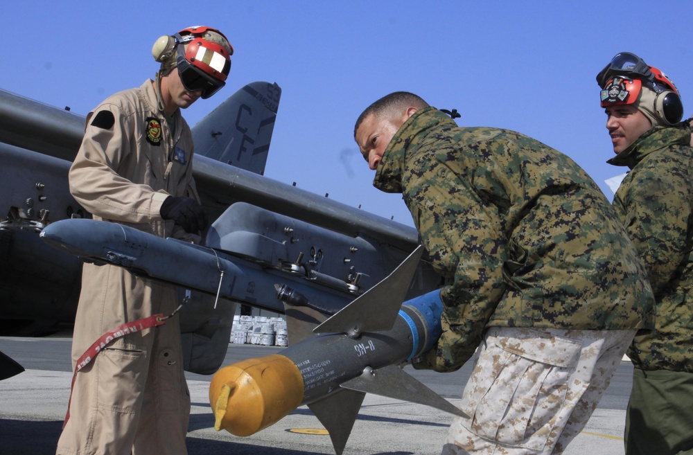 Wake Island Avengers take on Japan: VMA-211 arrives for UDP